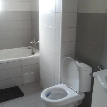 Apartament Apartament 2 Cam.bloc Nou, Parcare Privata