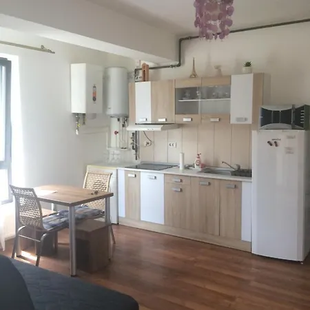 Apartament Apartament 2 Cam.bloc Nou, Parcare Privata